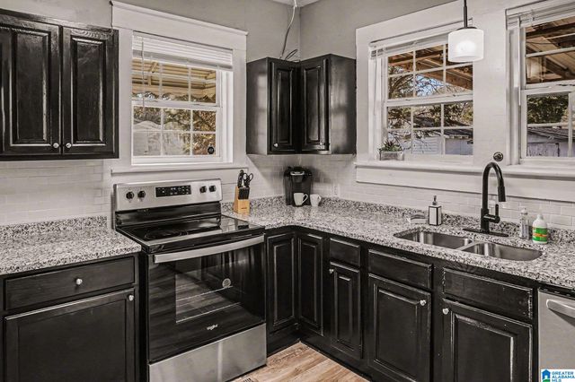 2028 28TH AVENUE N, Hueytown, AL 35023