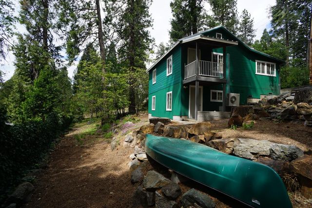 6830 Frontier Rd, Pollock Pines, CA 95726