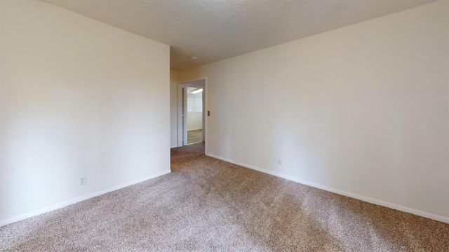 6830 Frontier Rd, Pollock Pines, CA 95726