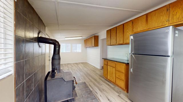 6830 Frontier Rd, Pollock Pines, CA 95726