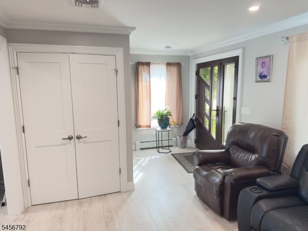 170 Mount Pleasant Ave, Wallington Boro, NJ 07057 — photo 2