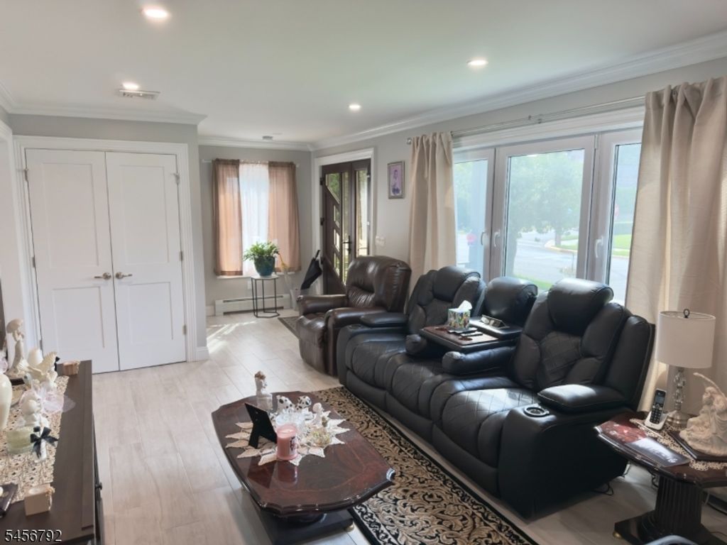 170 Mount Pleasant Ave, Wallington Boro, NJ 07057 — photo 3