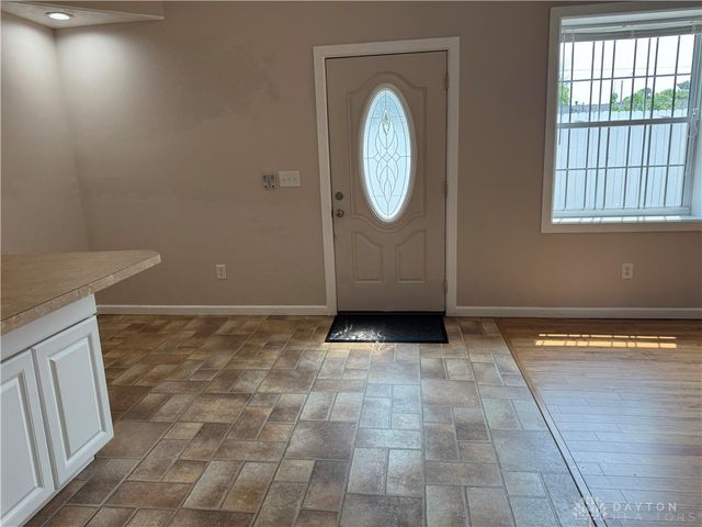 523 Newport, Xenia, OH 45385