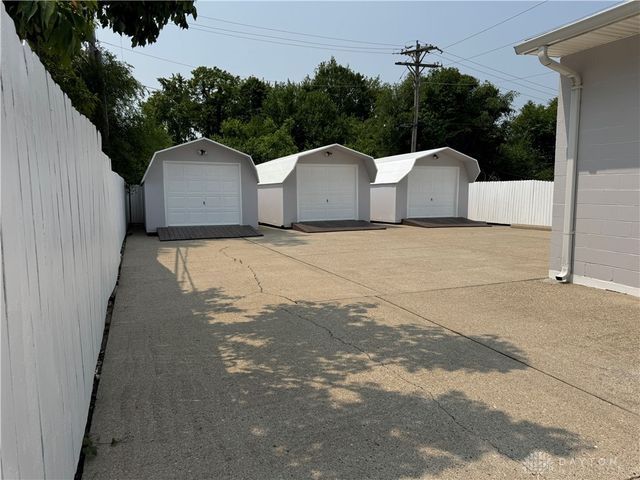 523 Newport, Xenia, OH 45385