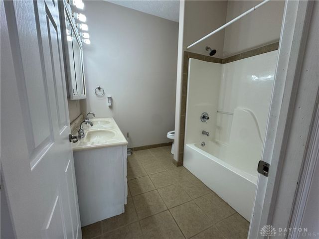 523 Newport, Xenia, OH 45385