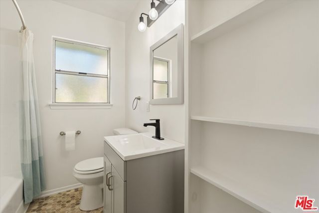 5829 Bowcroft Street 4, Los Angeles, CA 90016