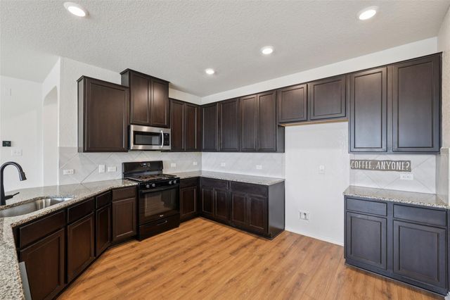 6209 Mantalcino DR, Round Rock, TX 78665