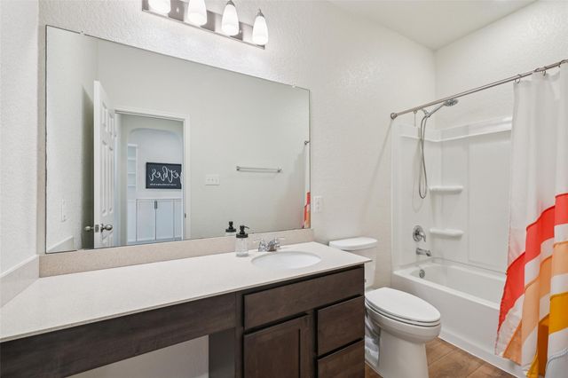 6209 Mantalcino DR, Round Rock, TX 78665