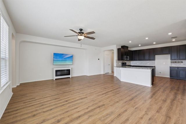 6209 Mantalcino DR, Round Rock, TX 78665