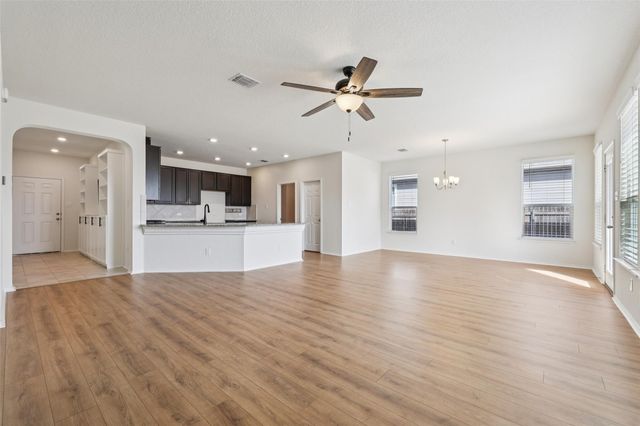 6209 Mantalcino DR, Round Rock, TX 78665