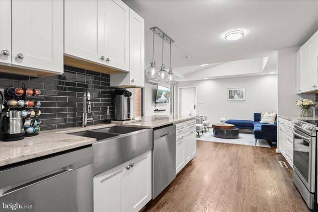 110 OLD CROSSING DR, Baltimore, MD 21208