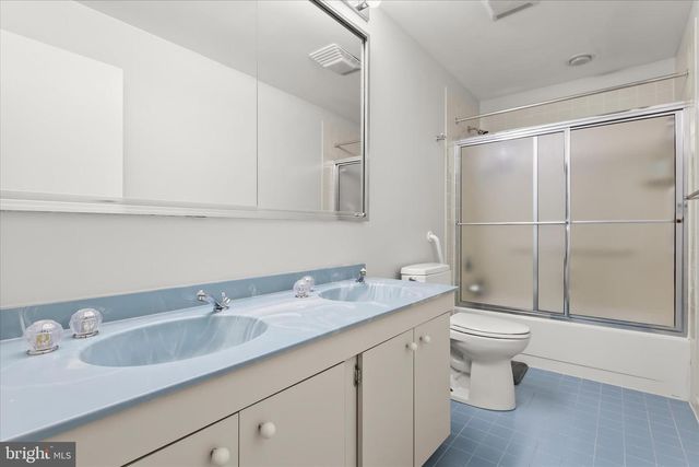 110 OLD CROSSING DR, Baltimore, MD 21208