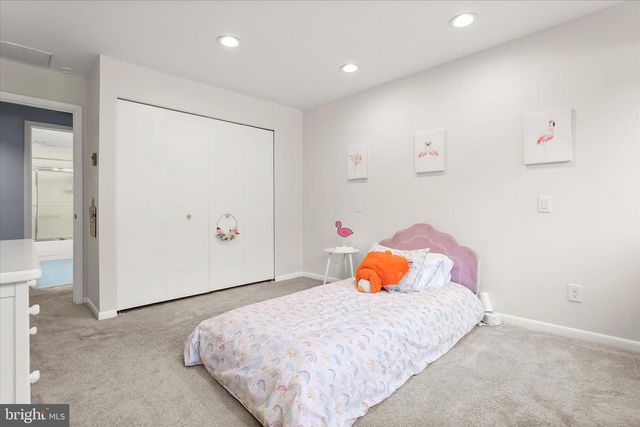 110 OLD CROSSING DR, Baltimore, MD 21208