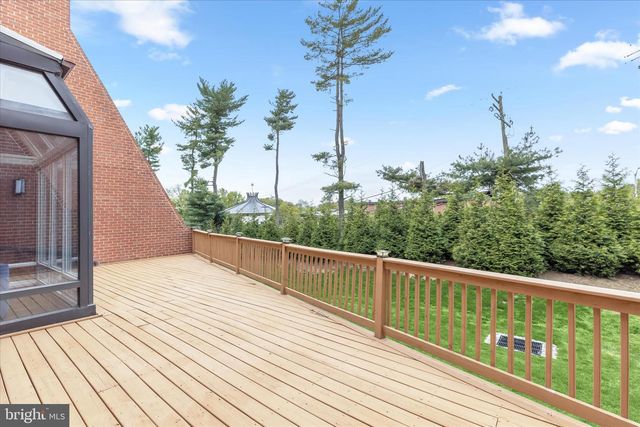 110 OLD CROSSING DR, Baltimore, MD 21208