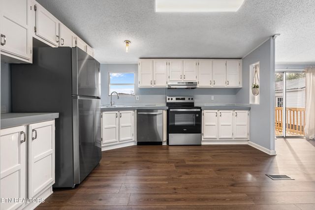 821 Clark St, Seymour, TN 37865