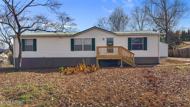 821 Clark St, Seymour, TN 37865