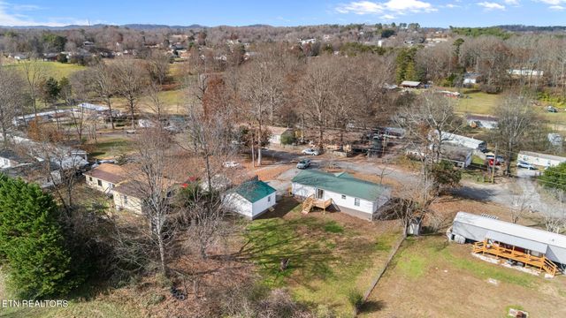 821 Clark St, Seymour, TN 37865