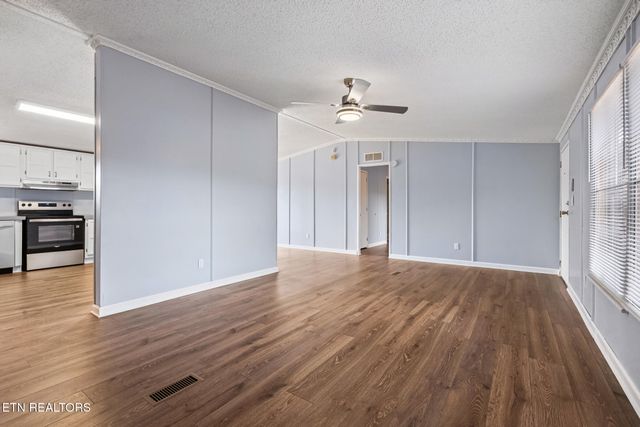 821 Clark St, Seymour, TN 37865