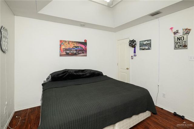 871 S Quail Hollow Drive, Weslaco, TX 78596