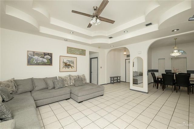 871 S Quail Hollow Drive, Weslaco, TX 78596