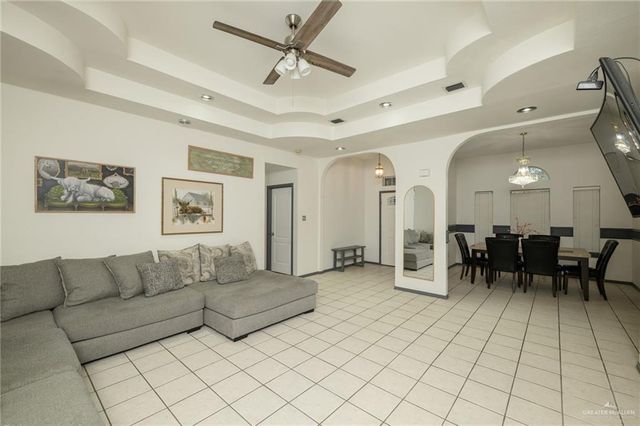 871 S Quail Hollow Drive, Weslaco, TX 78596