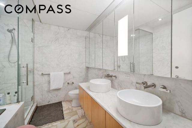 18 W 48th St Apt 10E, New York City, NY 10036