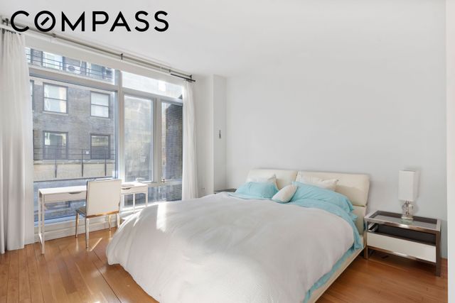 18 W 48th St Apt 10E, New York City, NY 10036