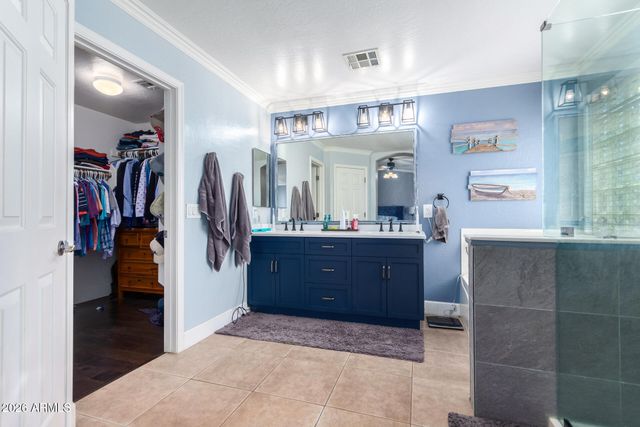 6007 W CHARLOTTE Drive, Glendale, AZ 85310