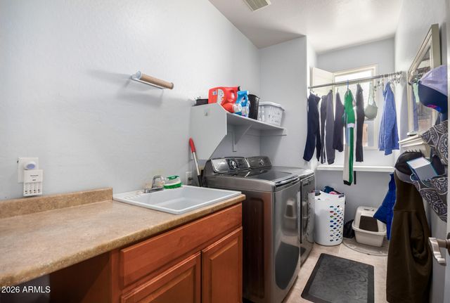 6007 W CHARLOTTE Drive, Glendale, AZ 85310