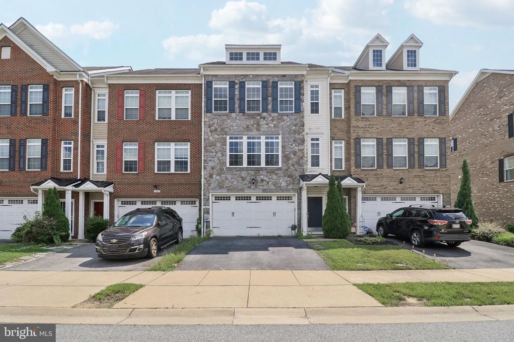 3487 FLAGSTONE ST, Waldorf, MD 20601