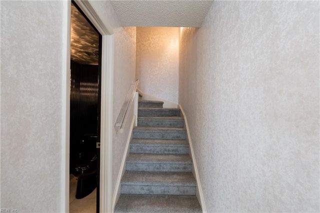 4004 Atlantic Ave Apt PH3, Virginia Beach, VA 23451