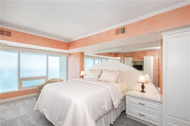 4004 Atlantic Ave Apt PH3, Virginia Beach, VA 23451
