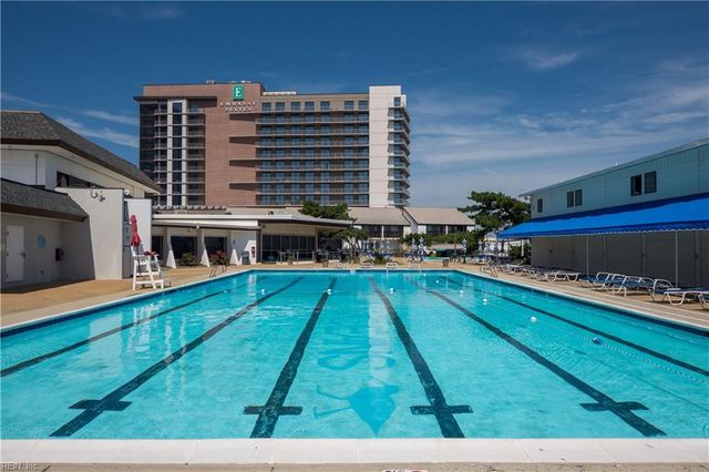 4004 Atlantic Ave Apt PH3, Virginia Beach, VA 23451