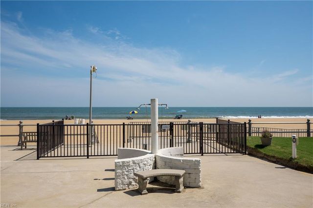 4004 Atlantic Ave Apt PH3, Virginia Beach, VA 23451