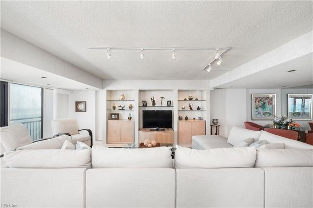 4004 Atlantic Ave Apt PH3, Virginia Beach, VA 23451
