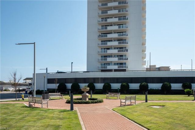 4004 Atlantic Ave Apt PH3, Virginia Beach, VA 23451