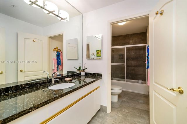 1413 Sunset Harbour Dr 209, Miami Beach, FL 33139