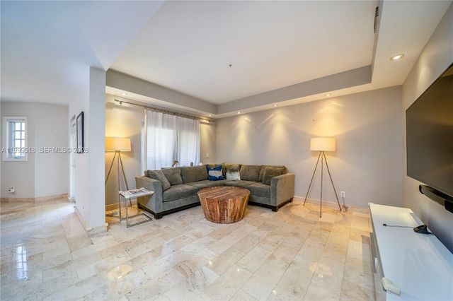 1413 Sunset Harbour Dr 209, Miami Beach, FL 33139