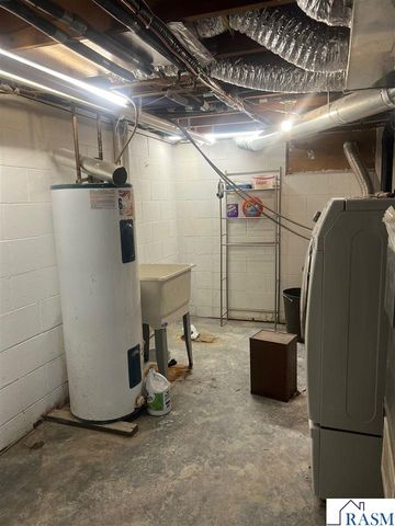 221 W Main Street, St. Clair, MN 56080