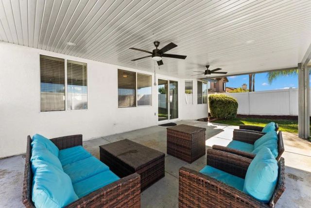 39785 Spinning Wheel Drive, Murrieta, CA 92562