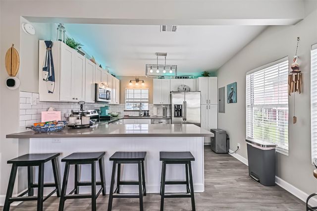 4126 Reeves Drive, Galveston, TX 77554