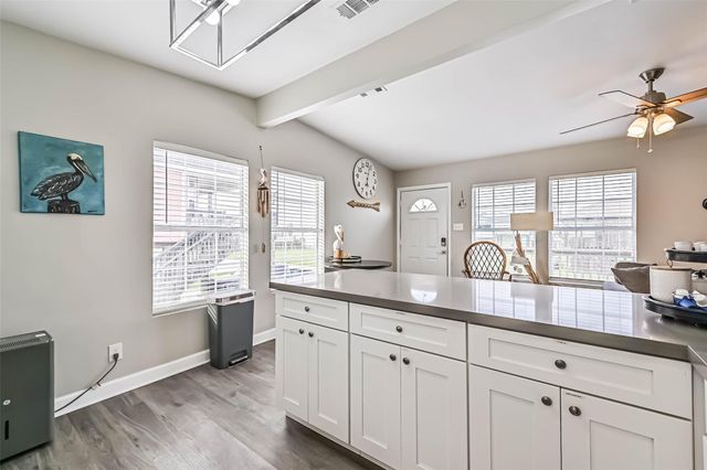 4126 Reeves Drive, Galveston, TX 77554