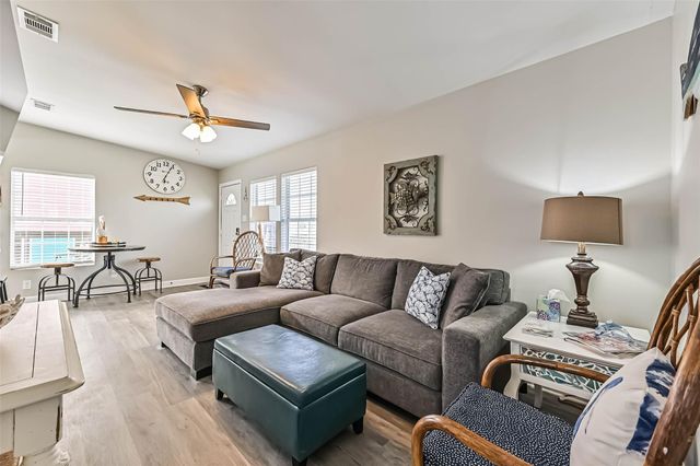 4126 Reeves Drive, Galveston, TX 77554