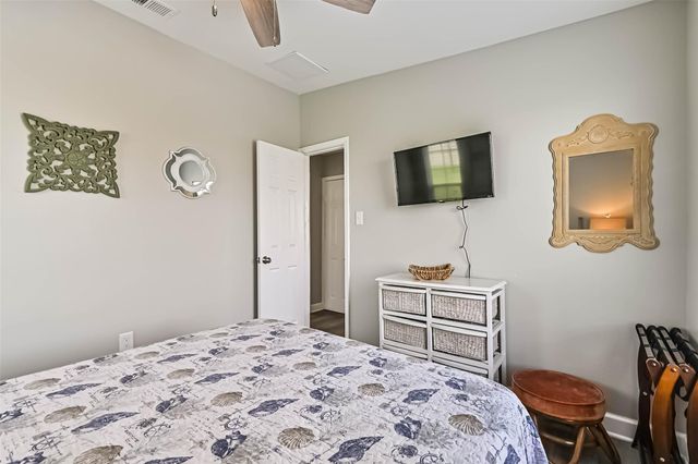 4126 Reeves Drive, Galveston, TX 77554