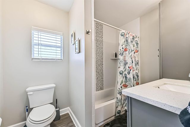 4126 Reeves Drive, Galveston, TX 77554