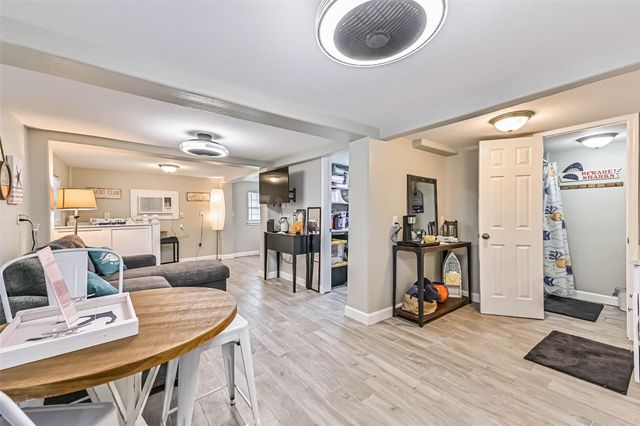 4126 Reeves Drive, Galveston, TX 77554