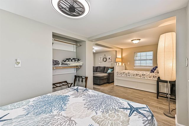 4126 Reeves Drive, Galveston, TX 77554