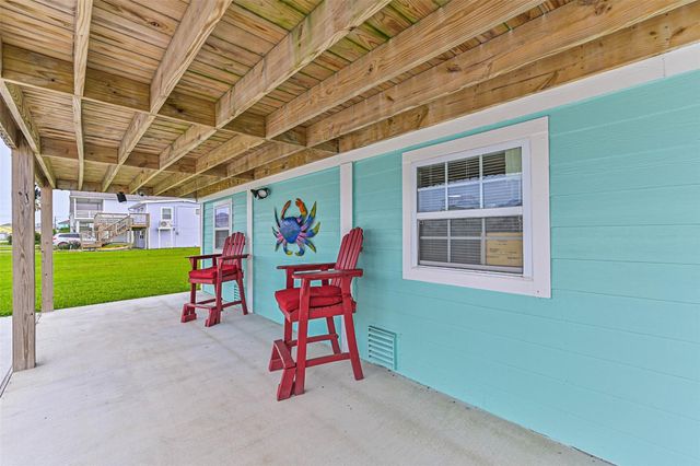 4126 Reeves Drive, Galveston, TX 77554