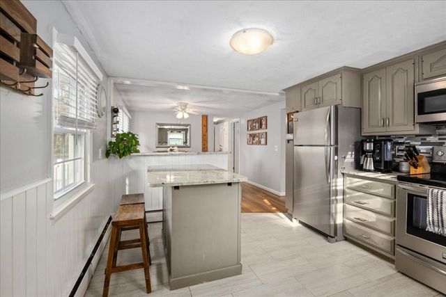 192 Prospect St, Auburn, MA 01501