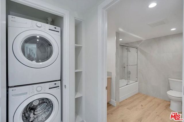 14419 Riverside Drive 306, Sherman Oaks, CA 91423